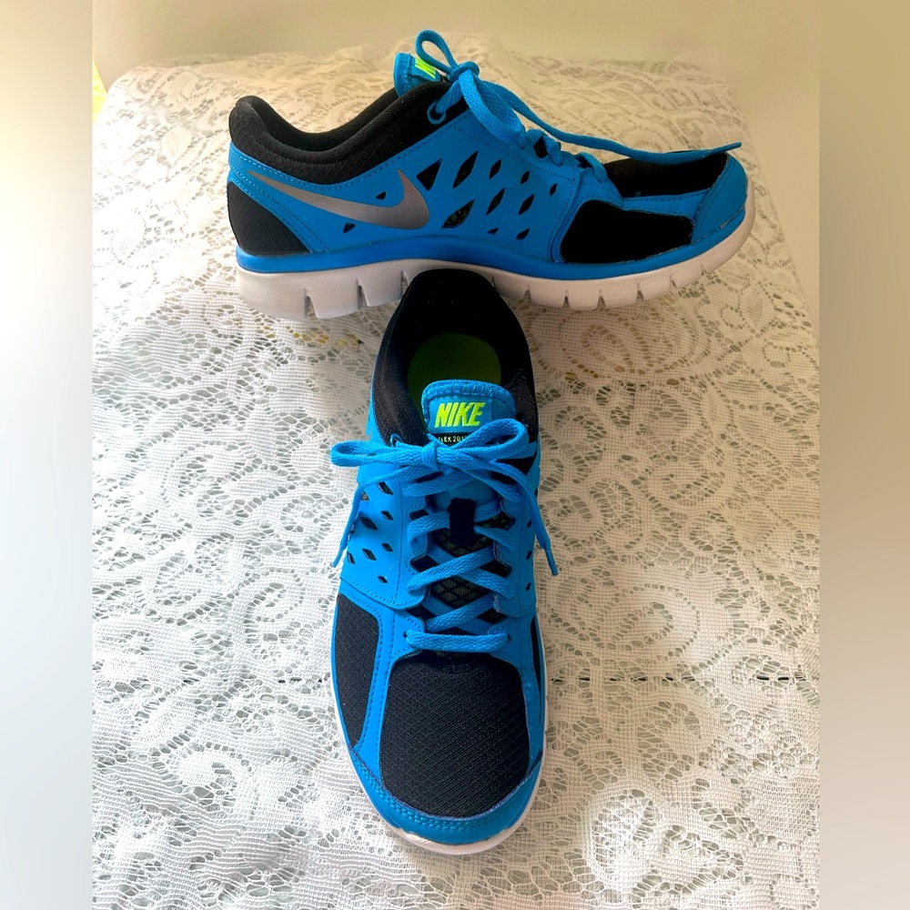 Nike Flex 2013 Size 6Y